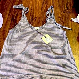 Hinge Tank Top